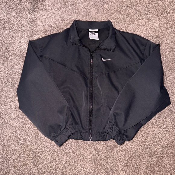 Nike Black Bomber Jacket - Picture 1 of 4